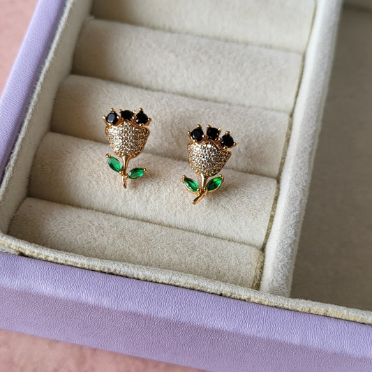 Yaara studs