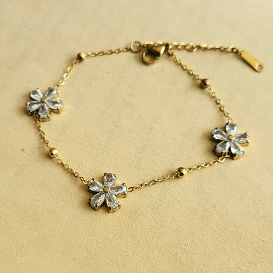 Daisy bracelet