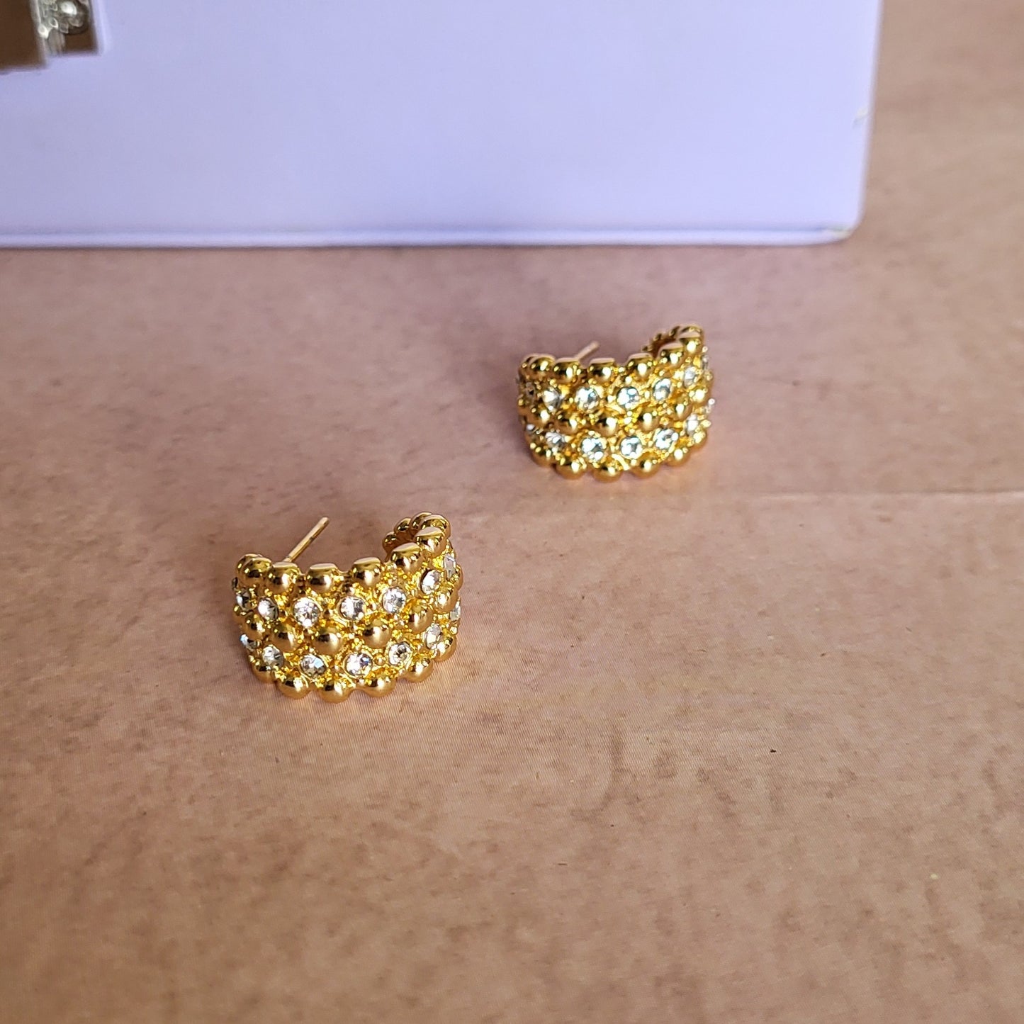 Hook type studs