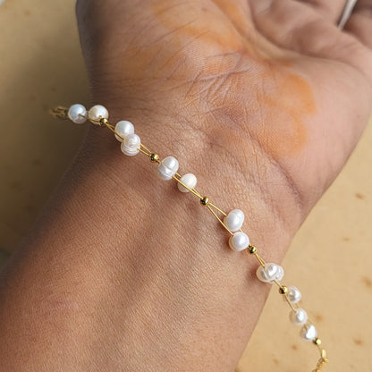 Freshwater pearl bracelet