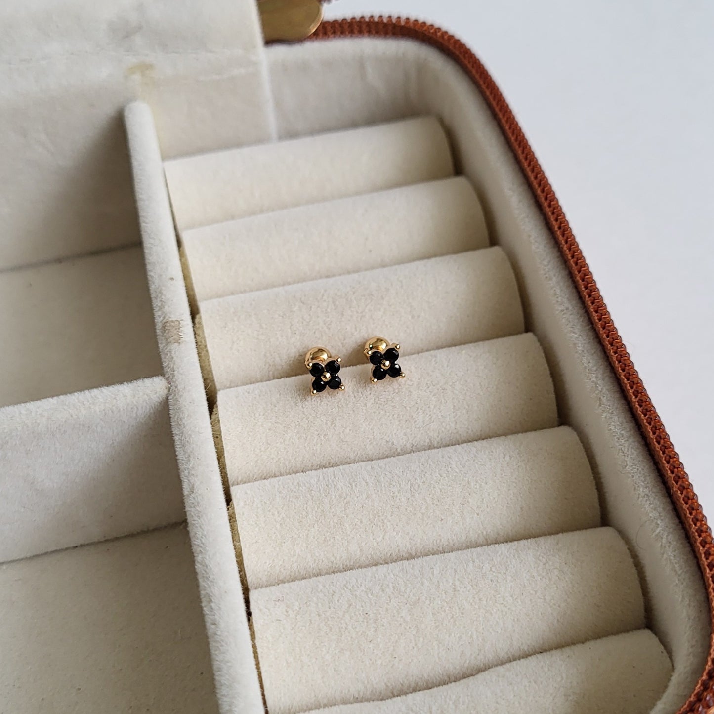 Belle studs(ball screw)