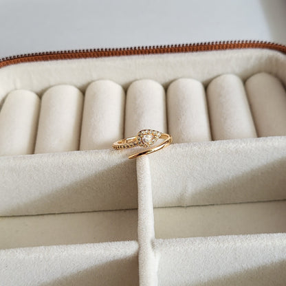 Leela ring