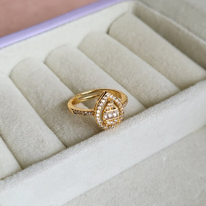 Droplet finger ring