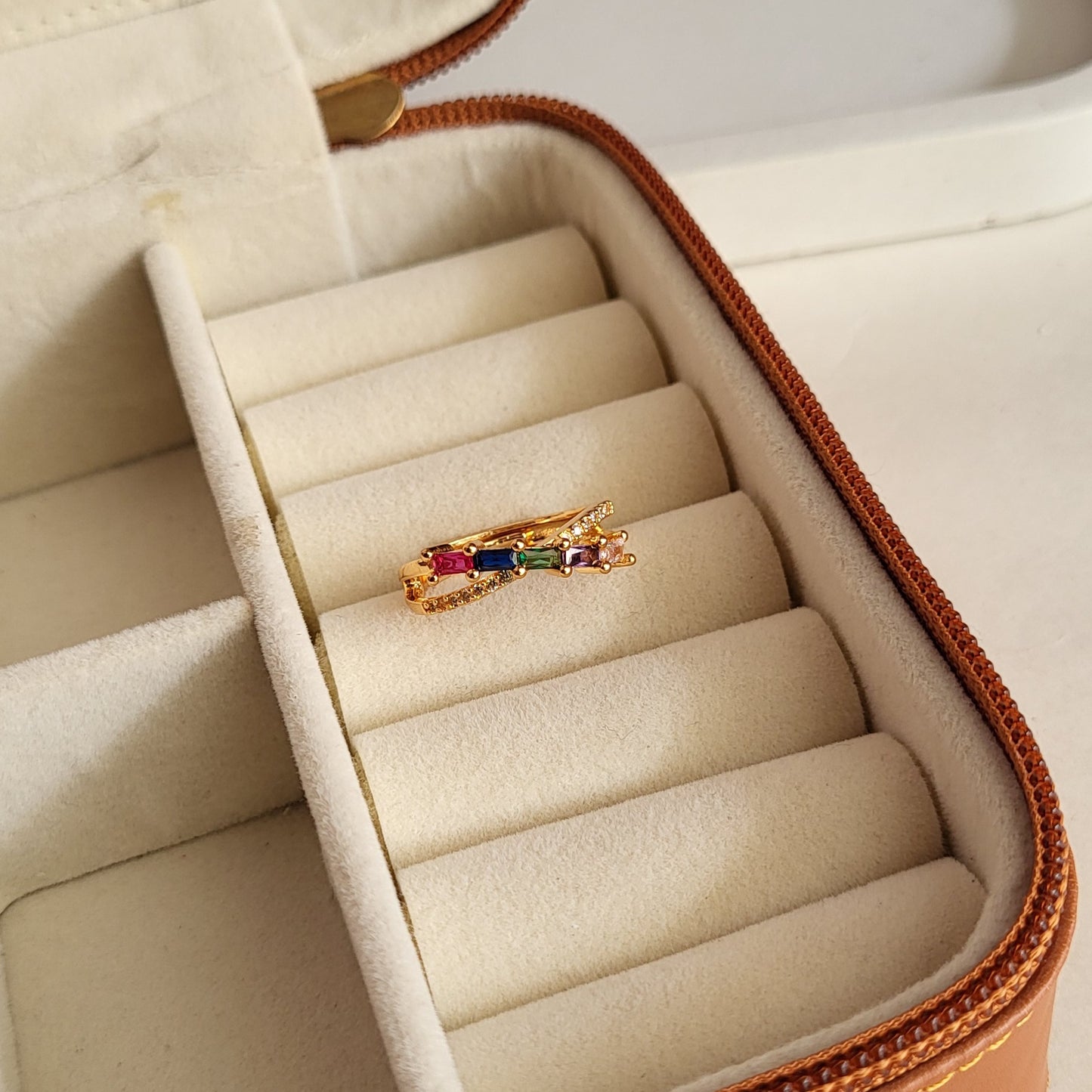 Color crush ring
