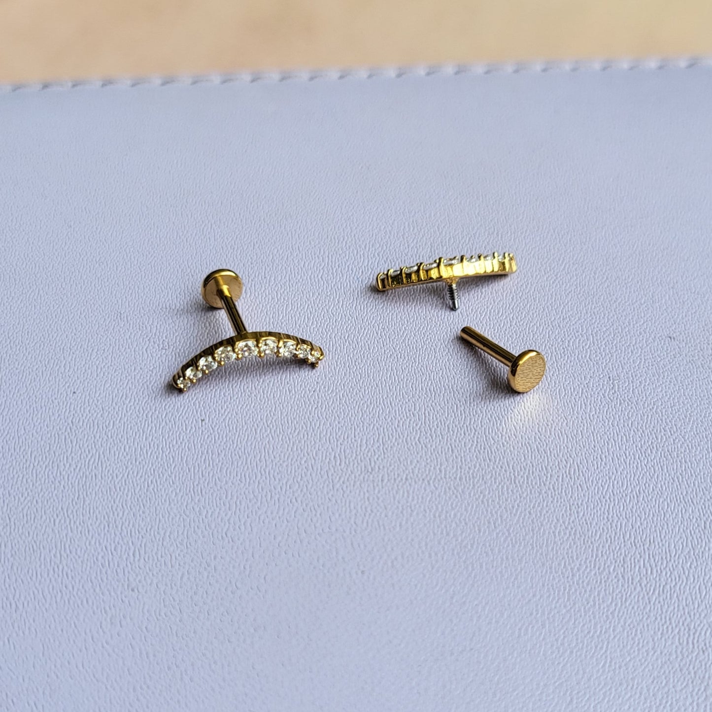 Hazel studs (flat screwback)