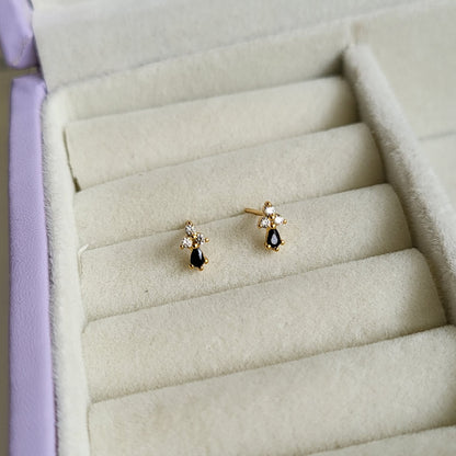 Lila mini studs