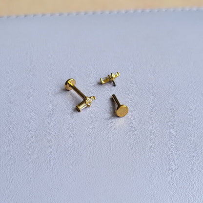 Leela mini studs (flat screwback)
