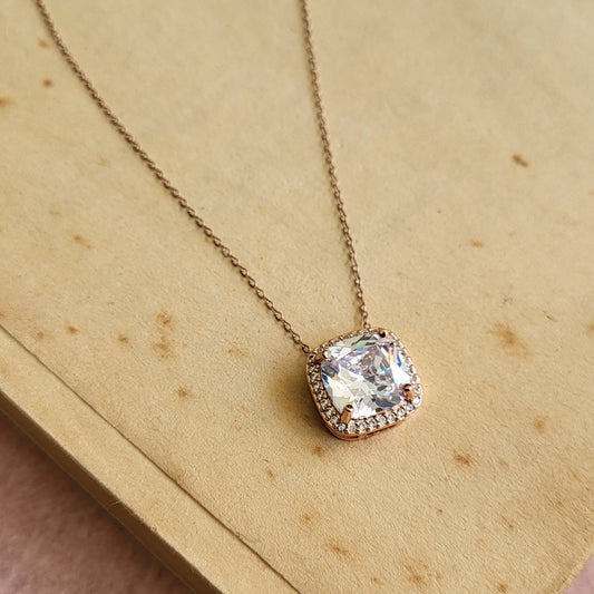 Sarah pendant chain (clear stone)