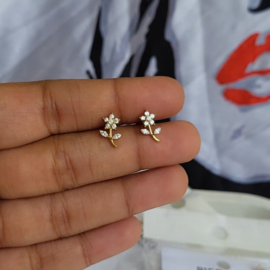Flower flat screwback studs