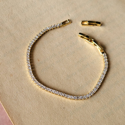 Tennis bracelet