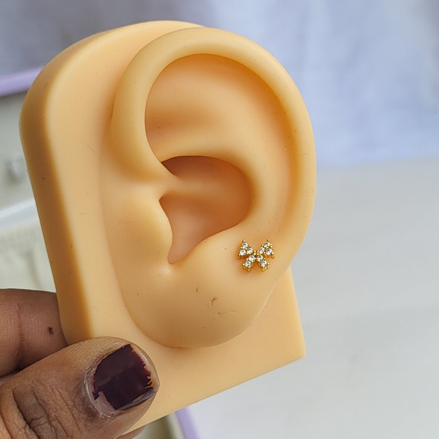 Bow mini studs (ball screwback)