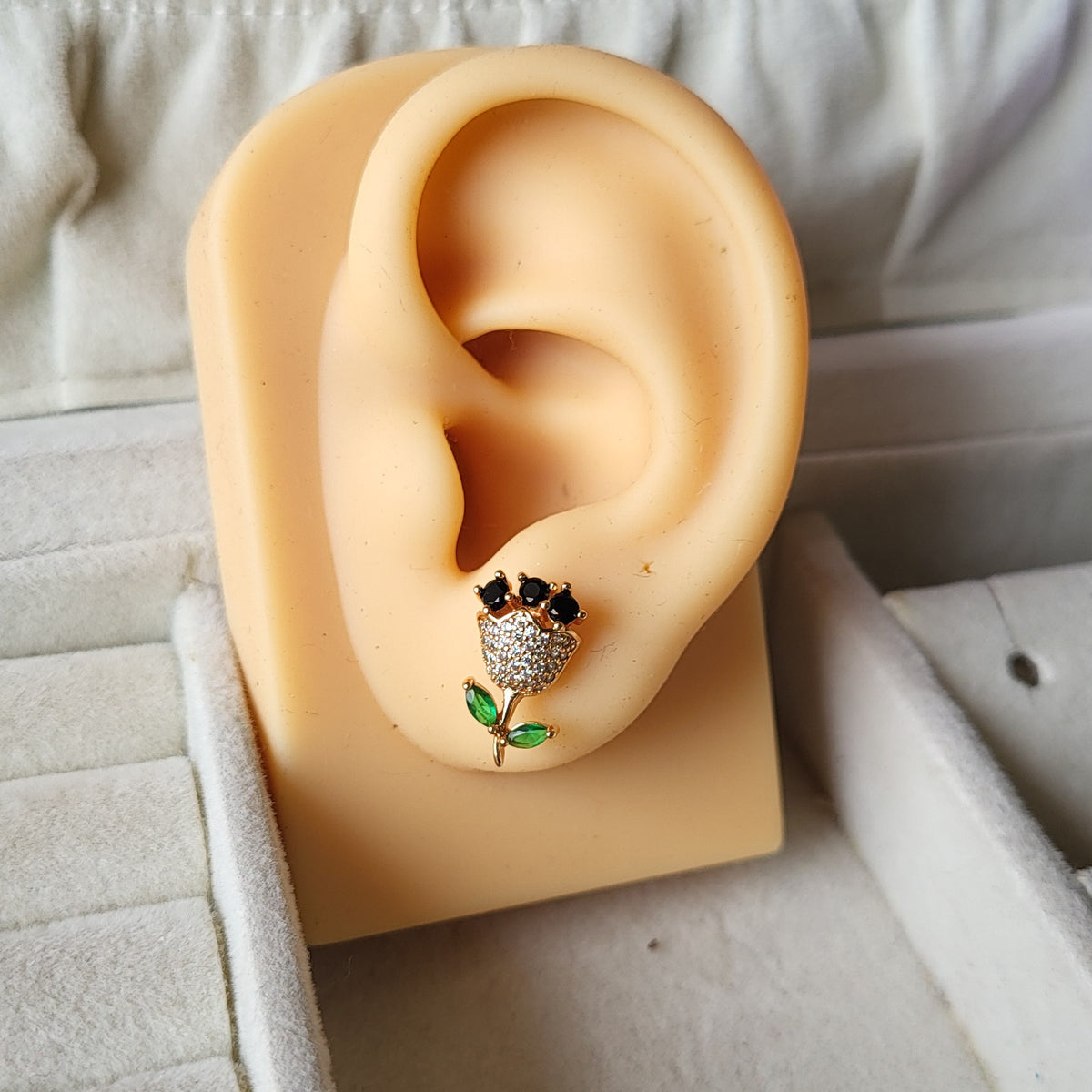 Yaara studs