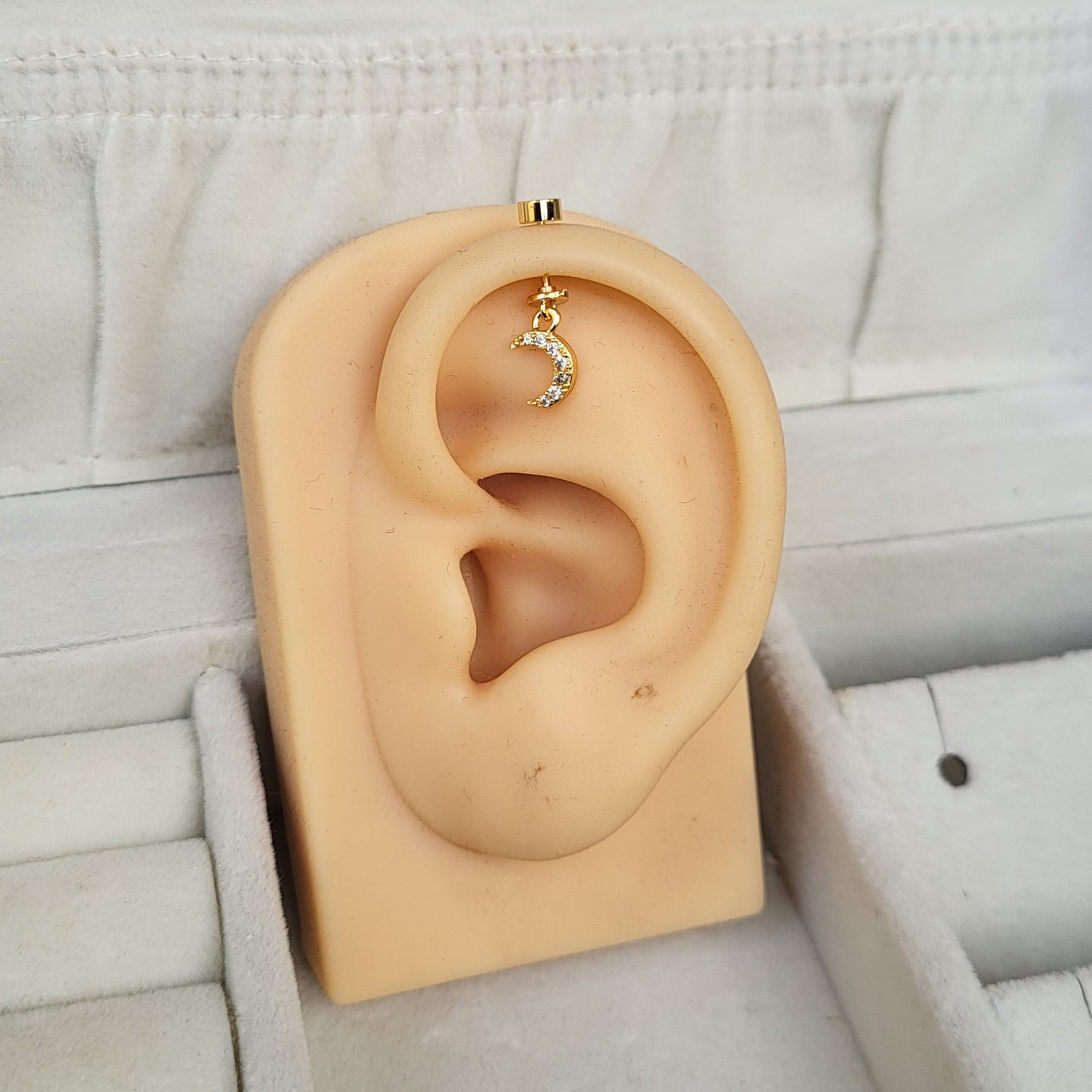 Moon bugadis (flat screwback) (pair)