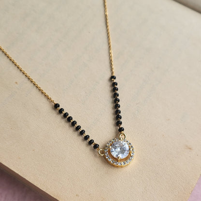 Solitaire mangalsutra