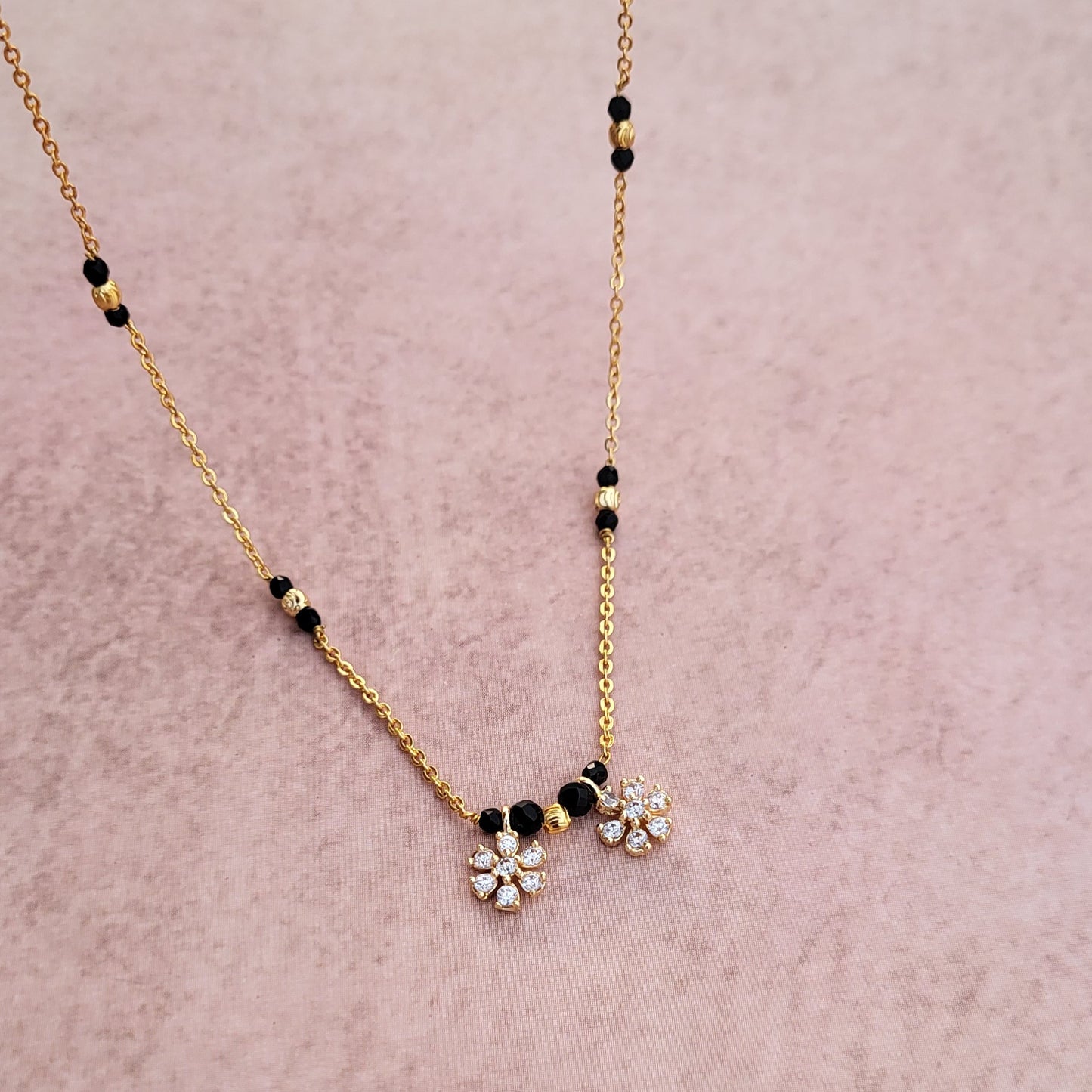 Dual flower mangalsutra