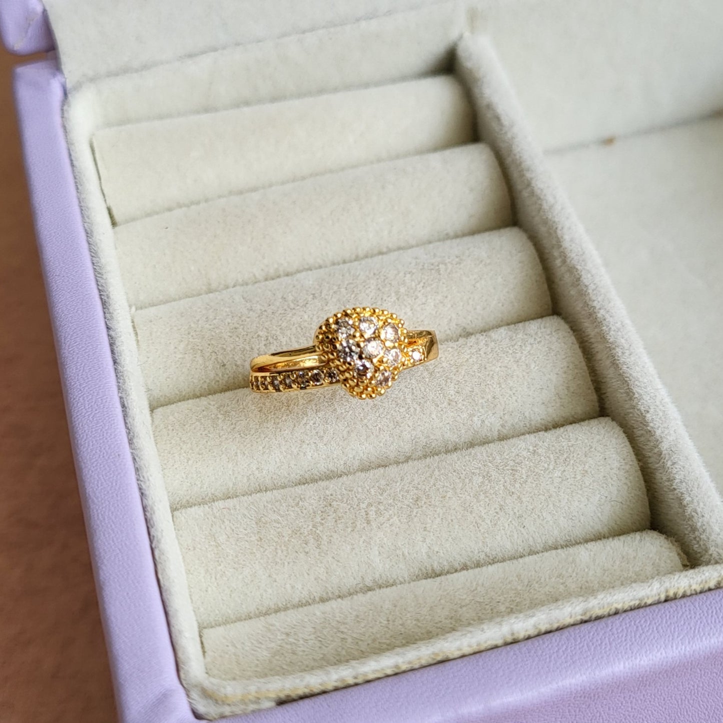 Valentine finger ring