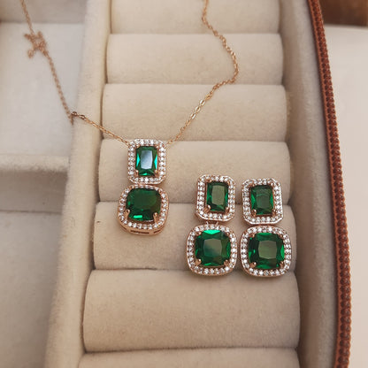 CLAUDIA Pendant chain (Emerald green)