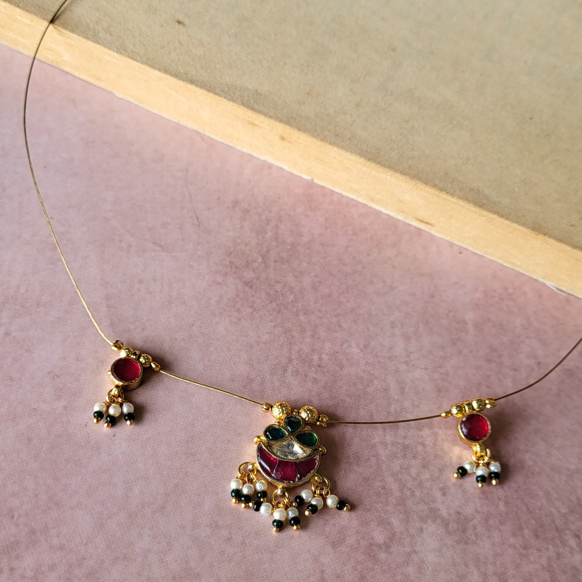 Radhya necklace