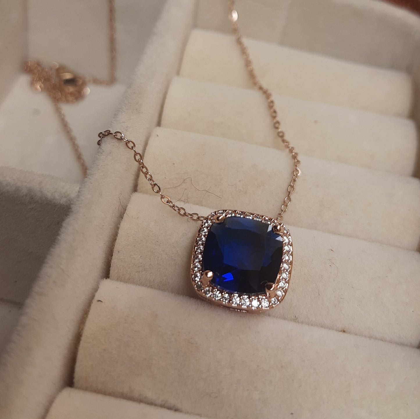 SARAH pendant chain (Blue)