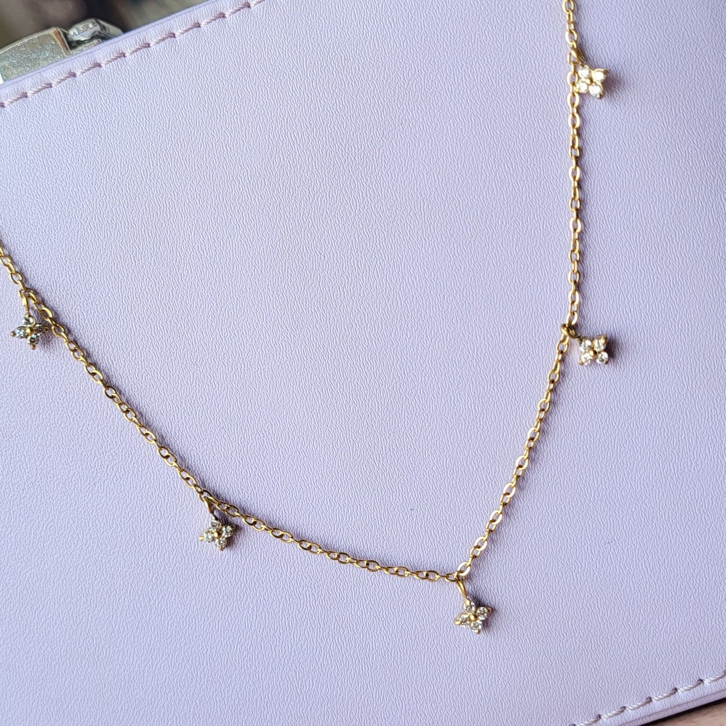 Clover drops necklace