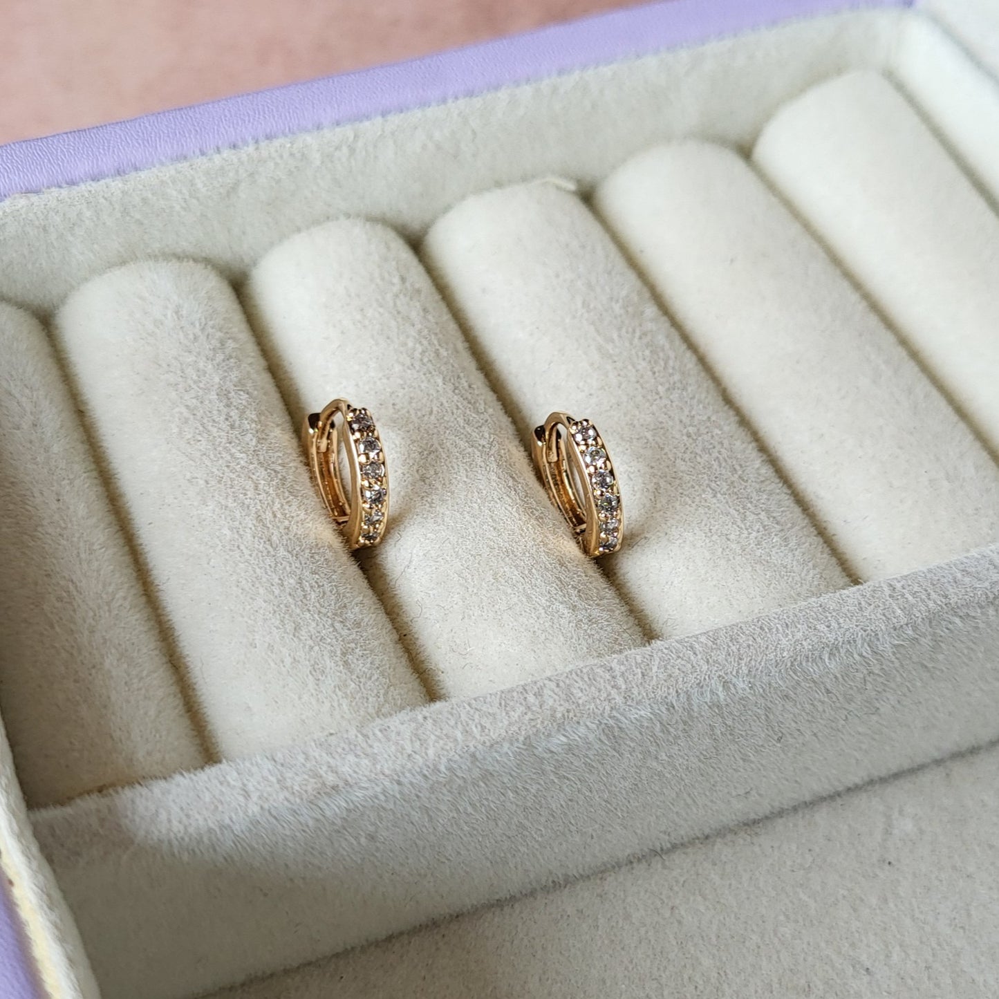Single layer hoops