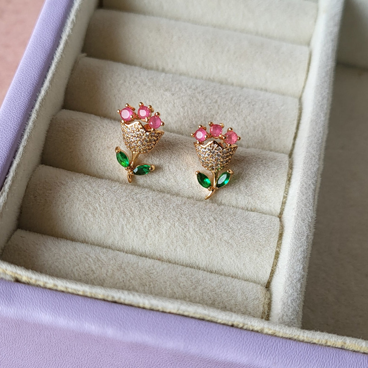 Yaara studs