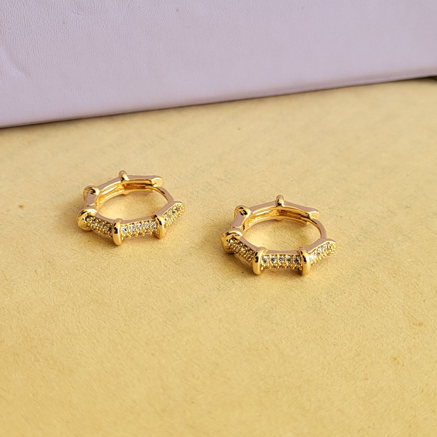 Veda hoops