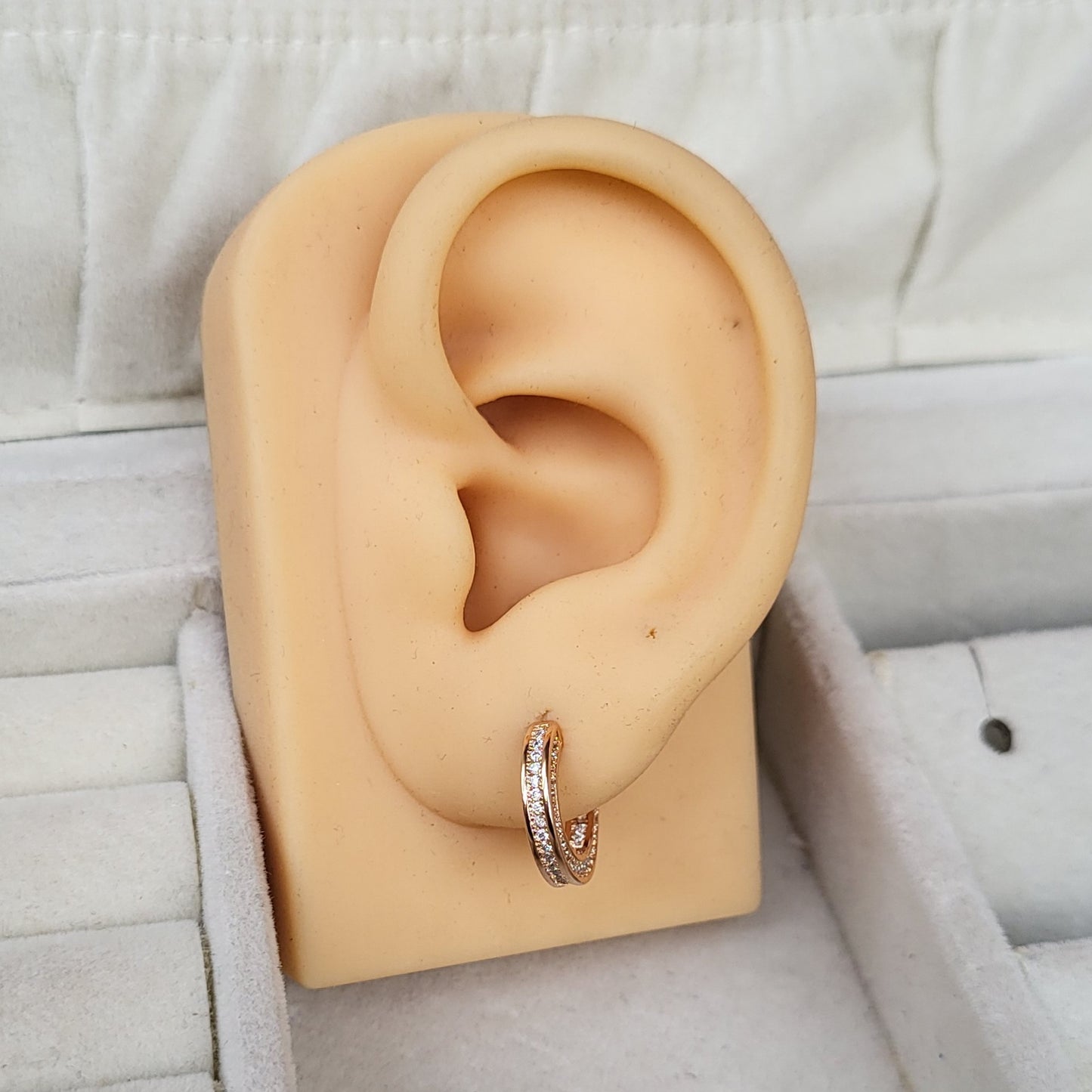 Stone hook studs