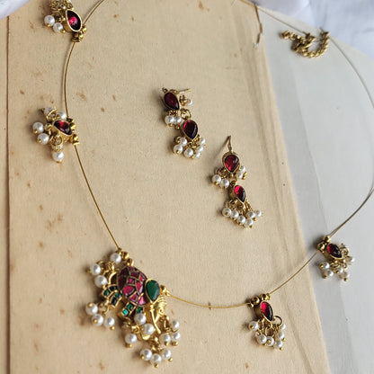 Elephant invisible necklace