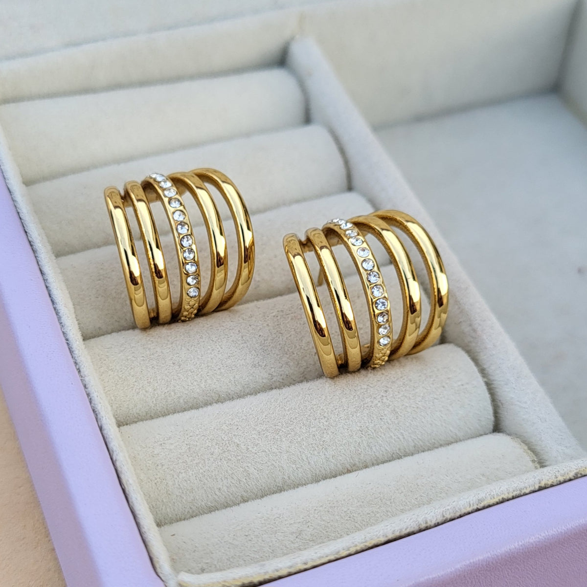 Hannah cuff studs