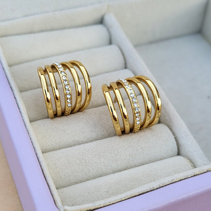 Hannah cuff studs