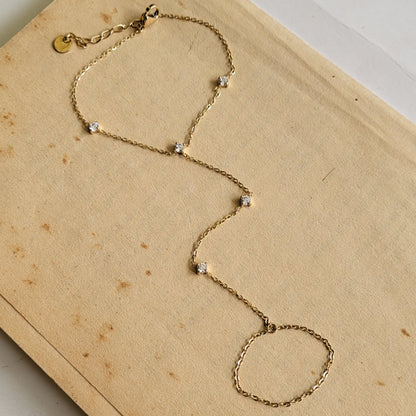 Natasha handchain