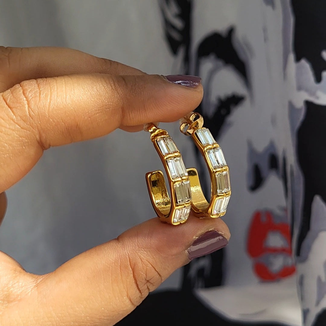 Glitter hook studs