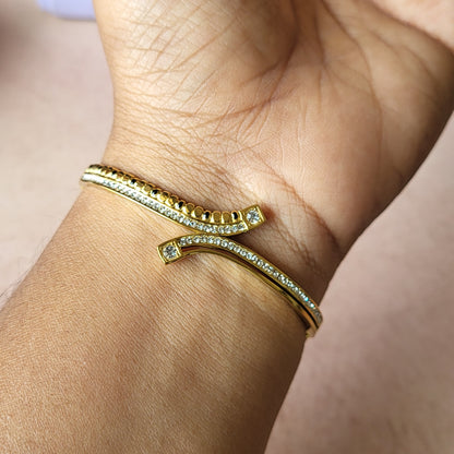 Twirl Black bead kada