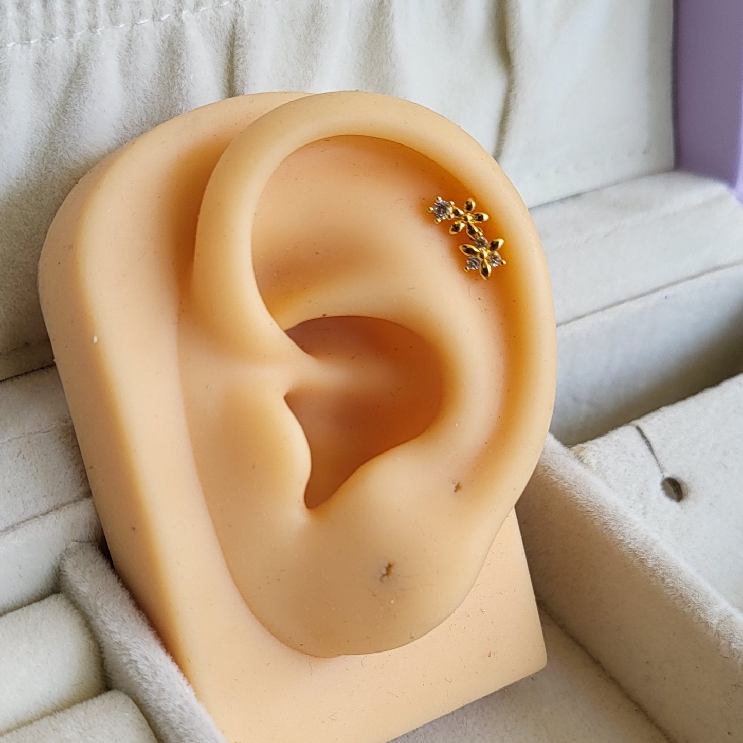 Pollen mini studs (ball screwback)