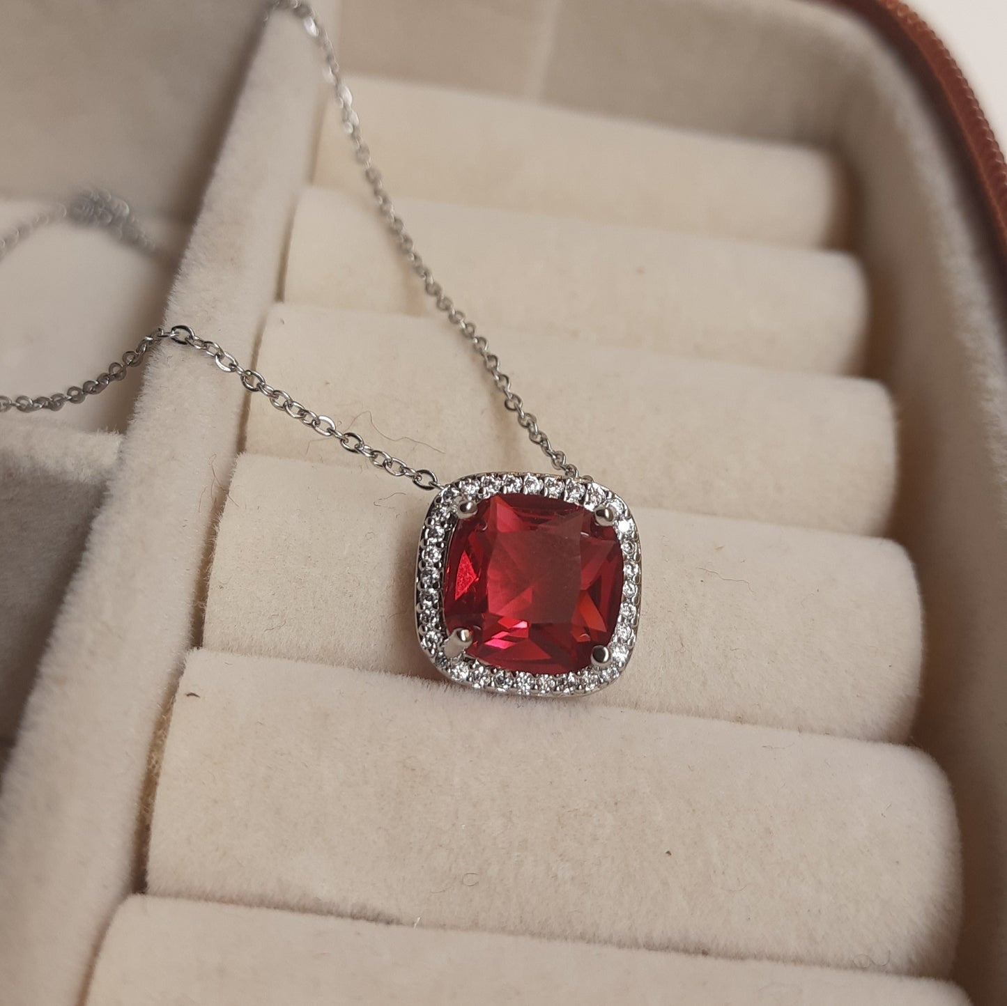 SARAH Pendant set (Red)