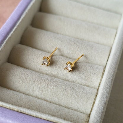 Mini studs