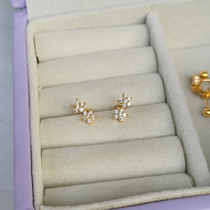 Jasmine studs (ball screwback)