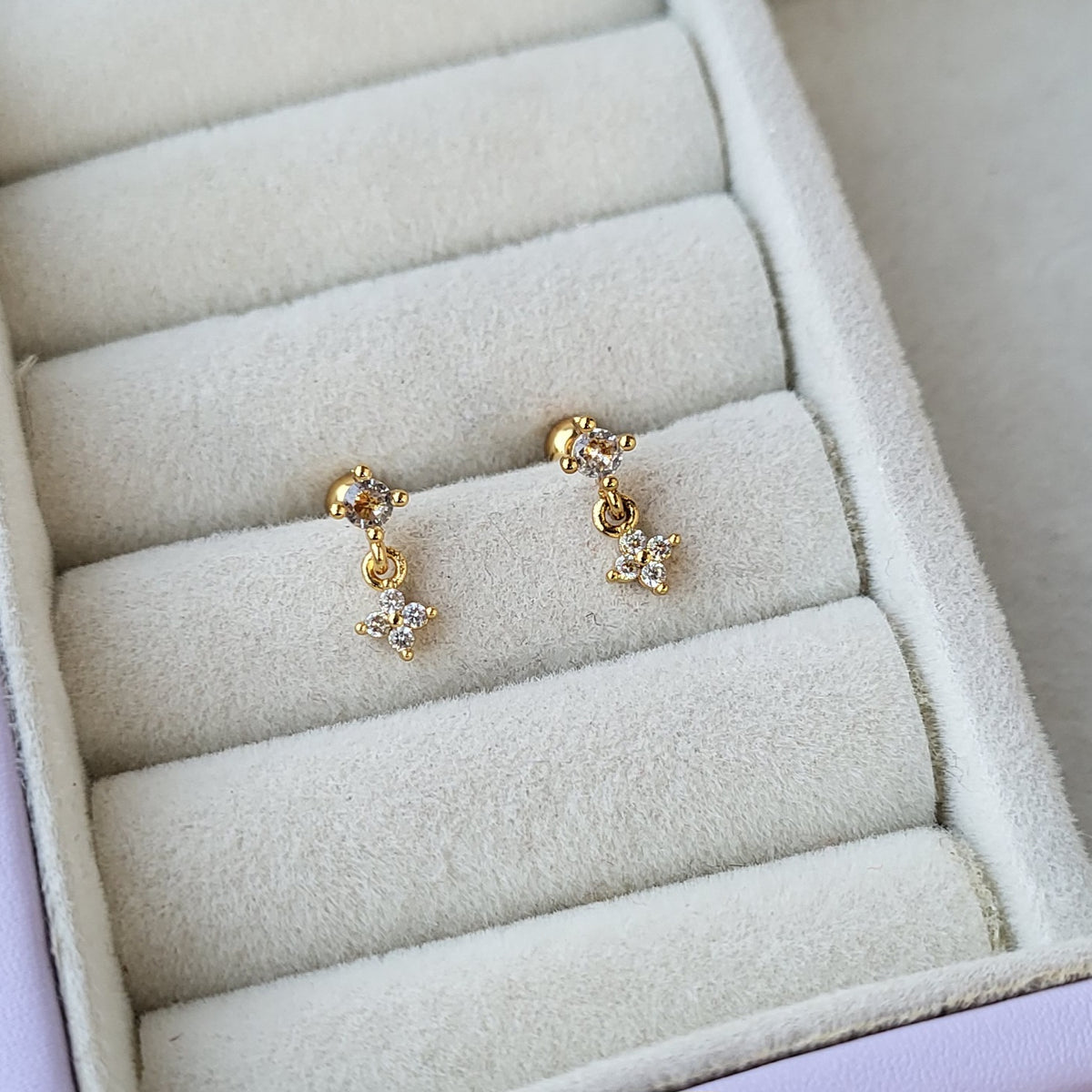 Lumi mini studs (ball screwback)