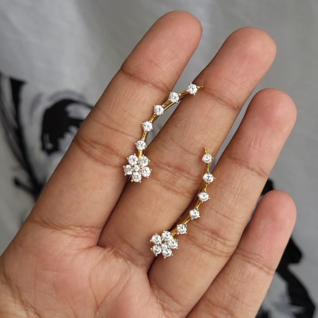 Fleur earcuff