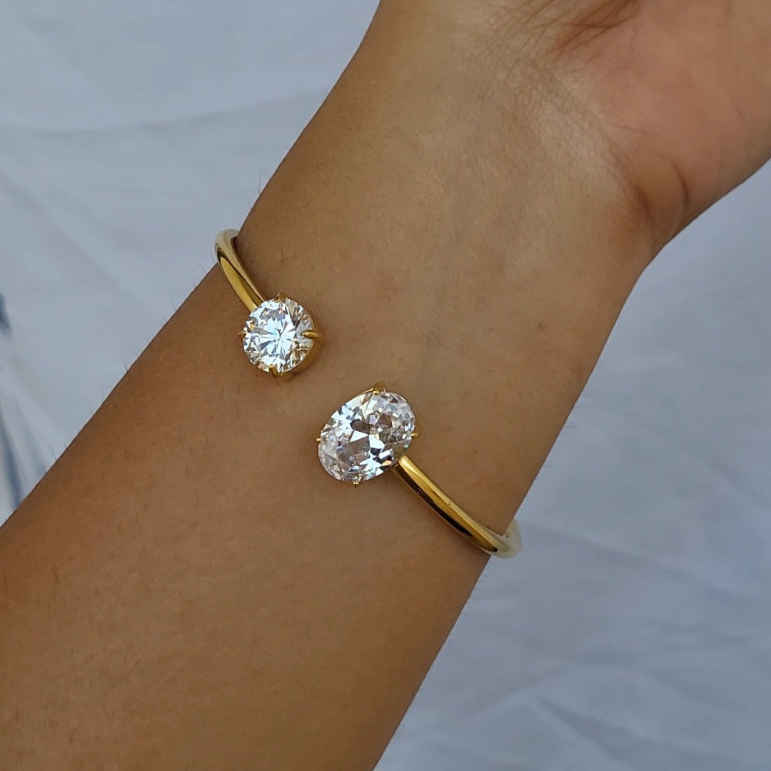 Hand cuff