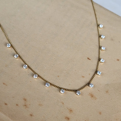 Crystal magic necklace