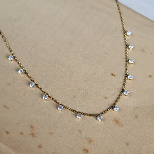 Crystal magic necklace
