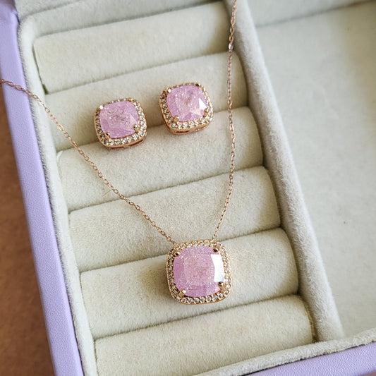 Sarah pendant set