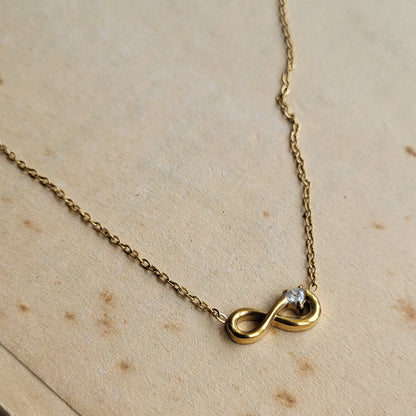 Cupid infinity pendant chain