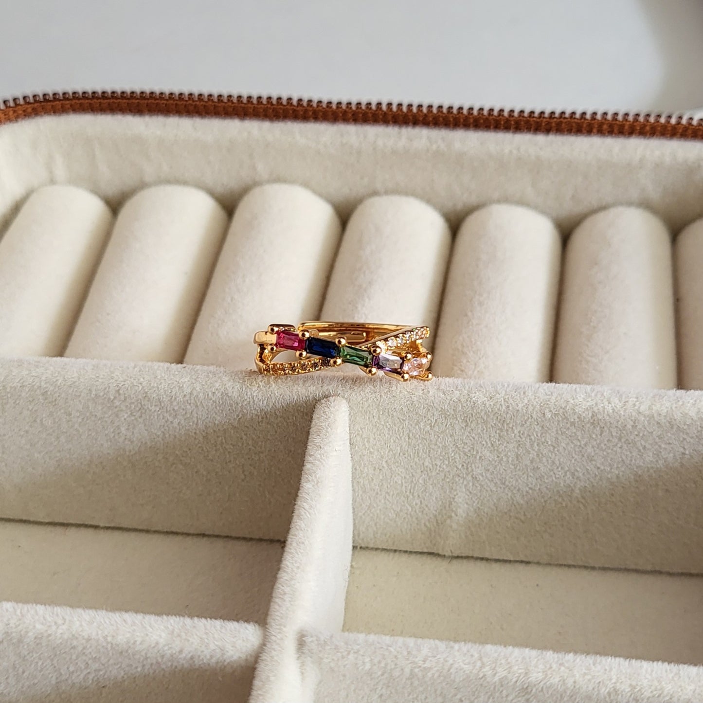 Color crush ring