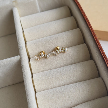 Daina flat screwback studs