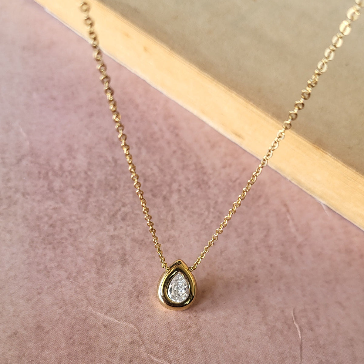 Crystal drop Pendant chain