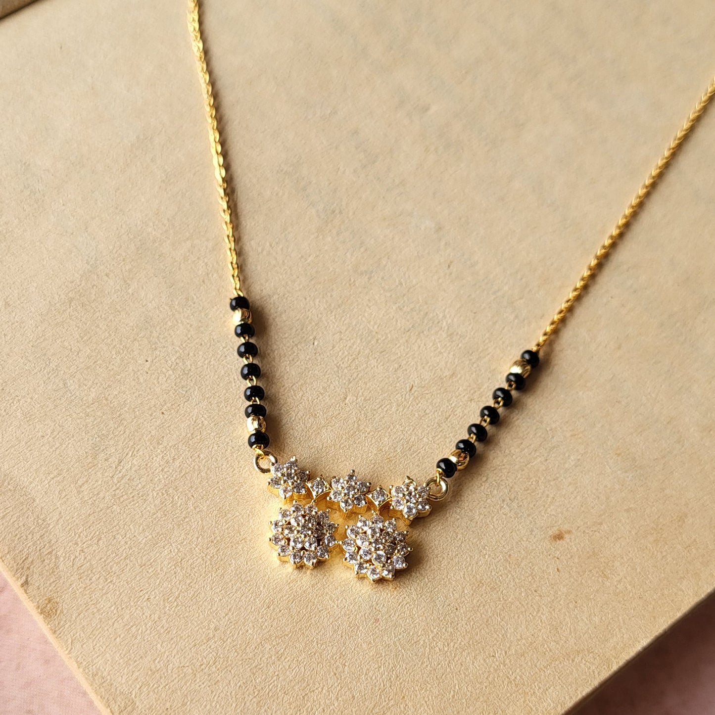 Gardenia mangalsutra