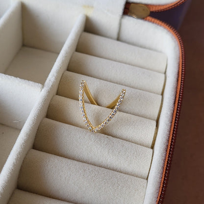 V ring